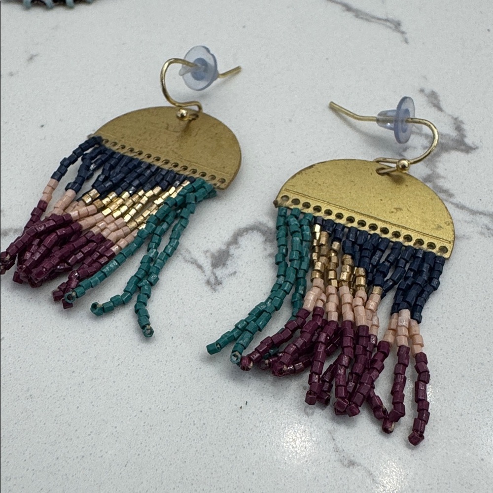 Ink and Alloy Birdie abstract fringe earrings - Picture 3 of 4